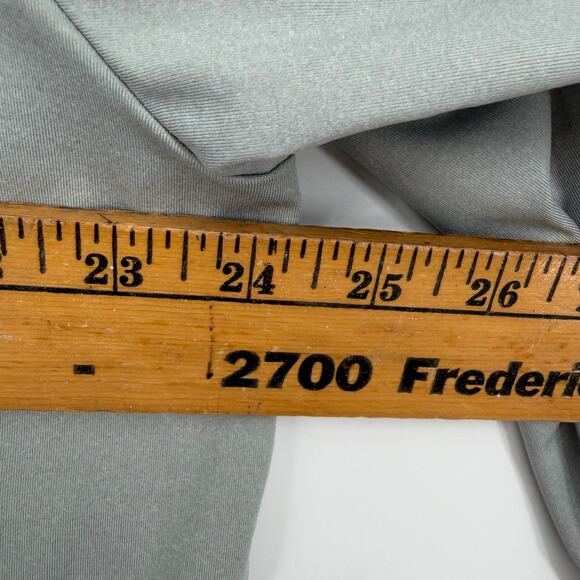 Vineyard Vines Shirt Performance Mens XL Gray Rustic Logo Outdoor Active Workout - Picture 6 of 7